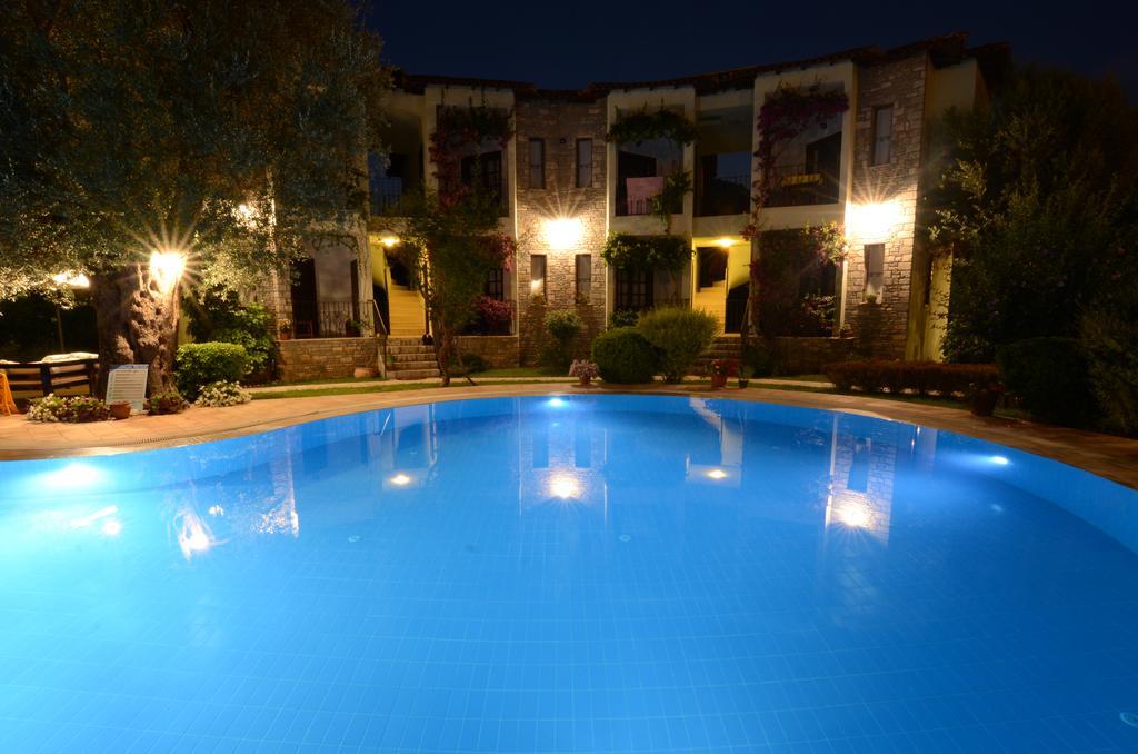 Olive Garden Apart Hotel Гьочек Стая снимка