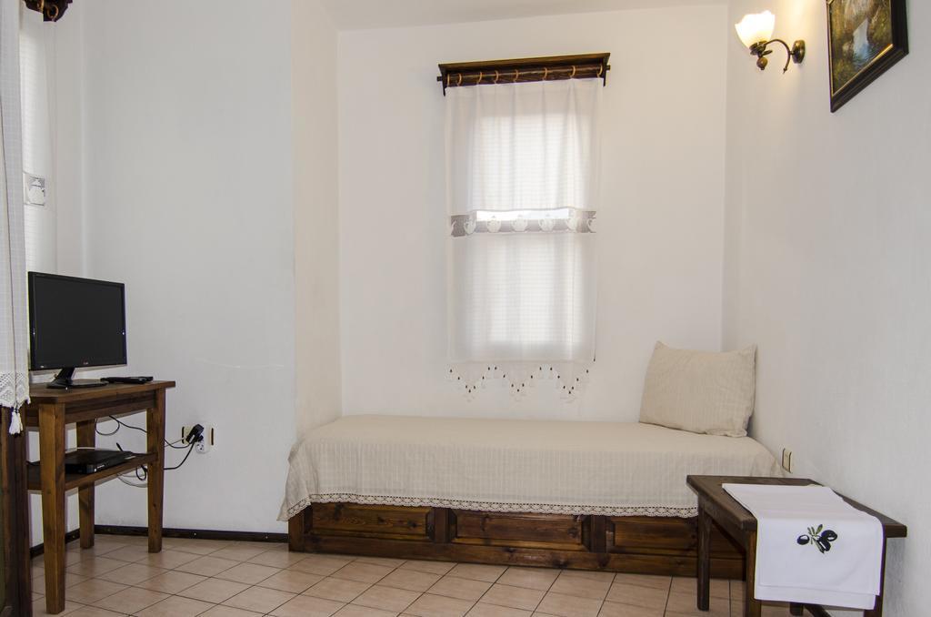 Olive Garden Apart Hotel Гьочек Стая снимка