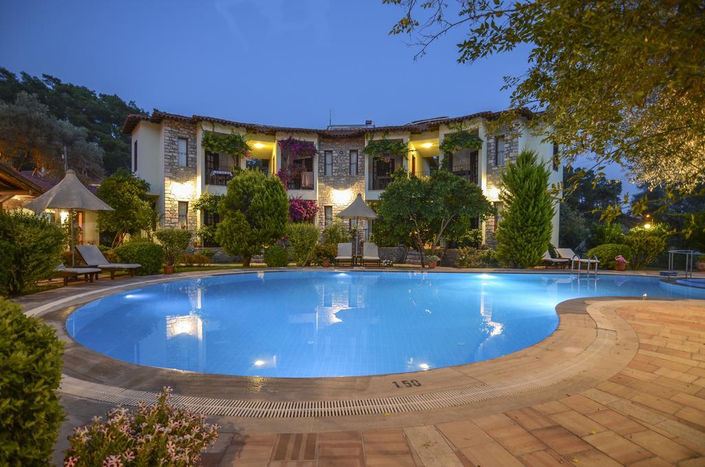 Olive Garden Apart Hotel Гьочек Стая снимка