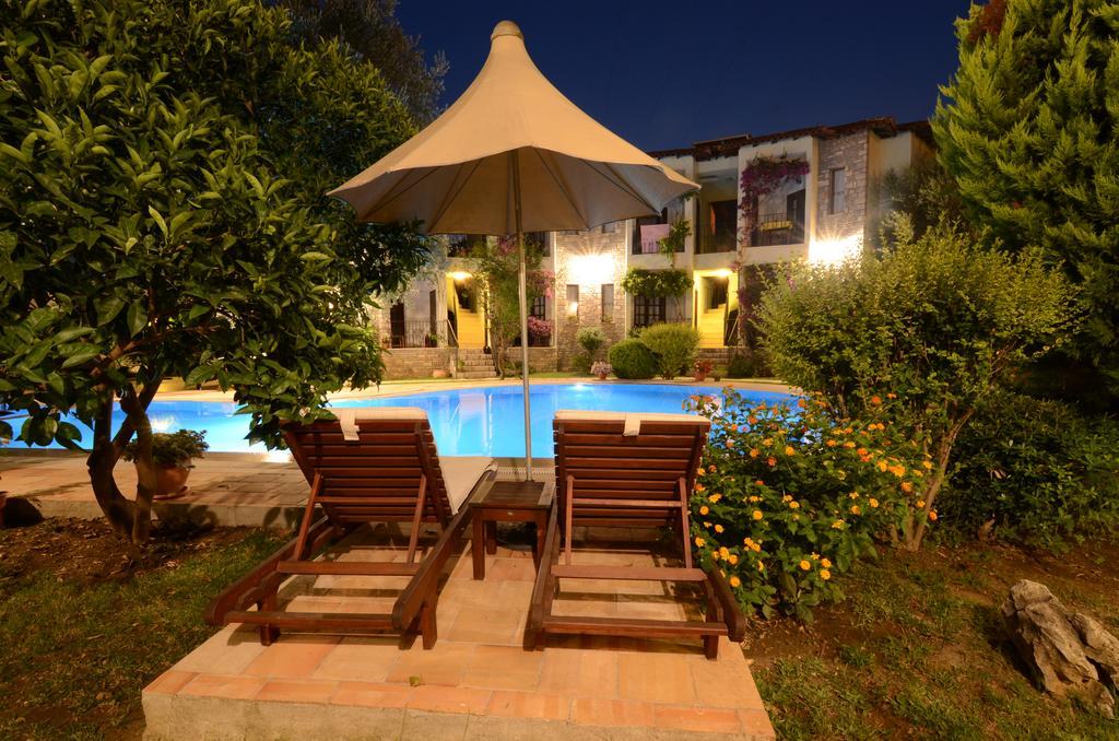 Olive Garden Apart Hotel Гьочек Екстериор снимка