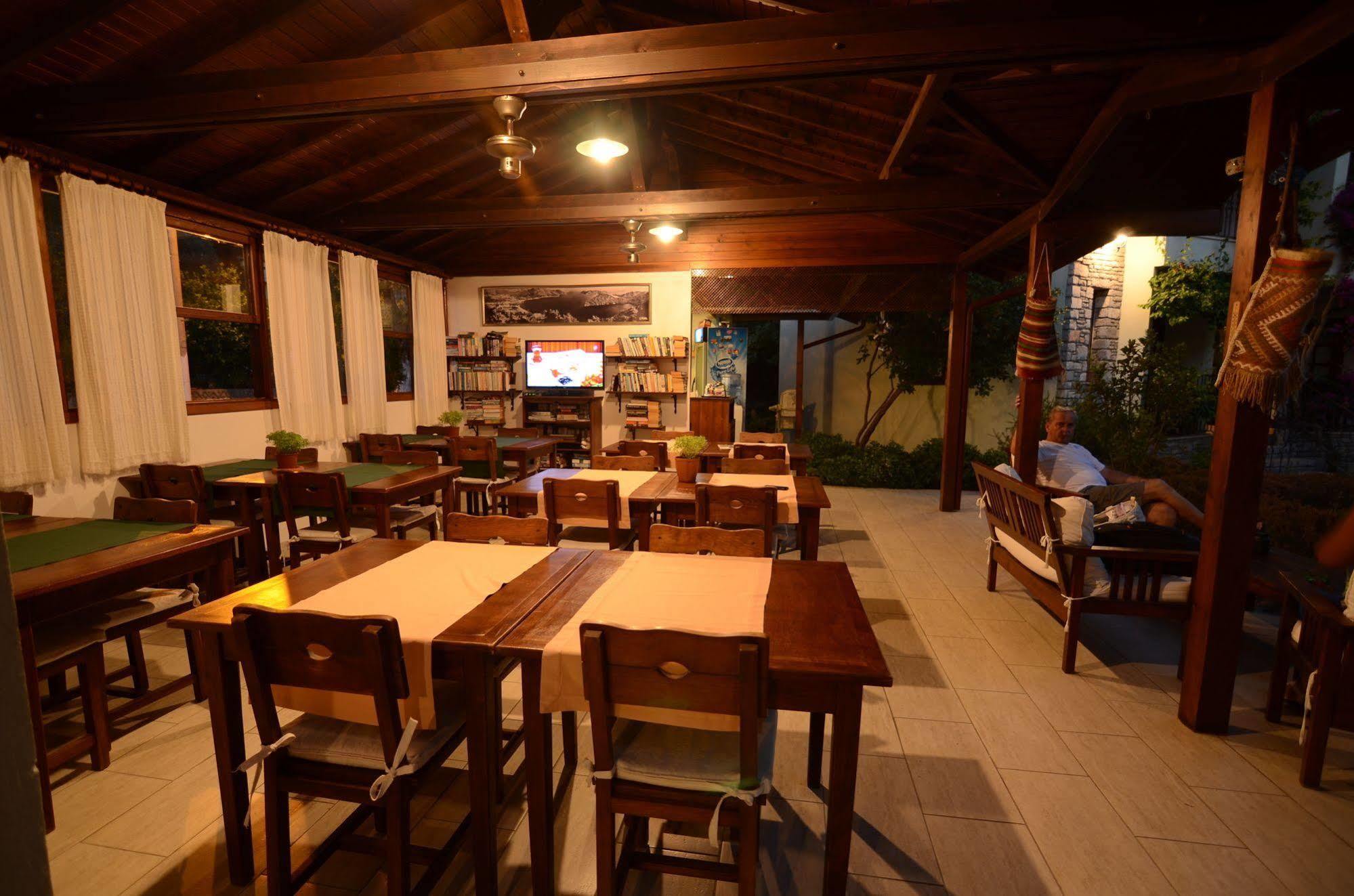 Olive Garden Apart Hotel Гьочек Екстериор снимка